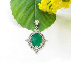 Filigree Art Green Agate Gemstone Women Silver Oval Pendant Necklace