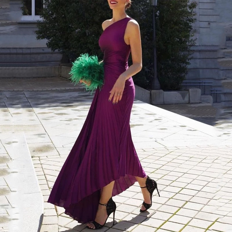 One Shoulder Solid Cutout Pleated Dress